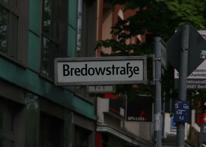 Appartement Zentral Gelegen - Stilvolles In Moabit *