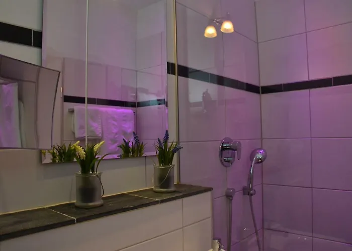 Zentral Gelegen - Stilvolles In Moabit Apartment Berlin