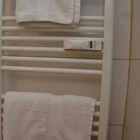 Zentral Gelegen - Stilvolles In Moabit Appartement Berlijn